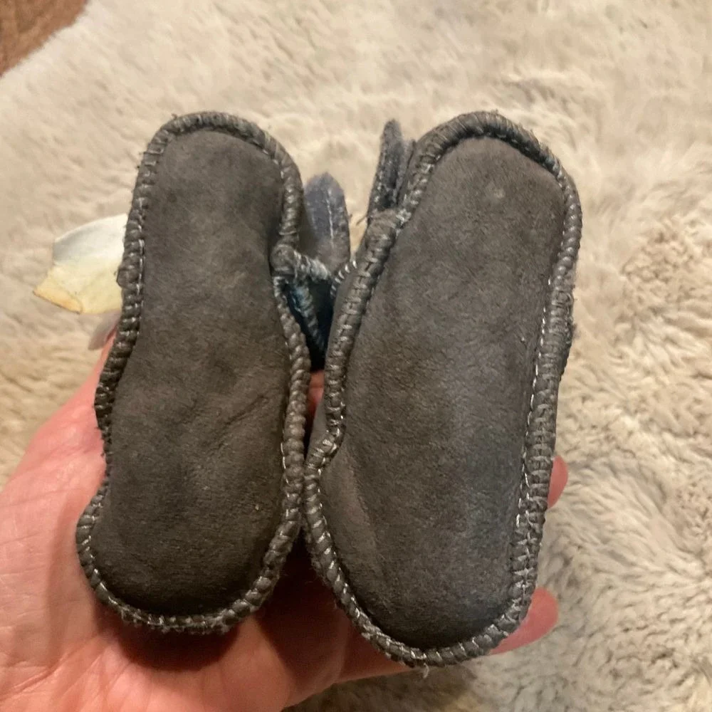 Tylie Malibu Baby Pyramid Stud Booties Gray Hook Loop Closure‎